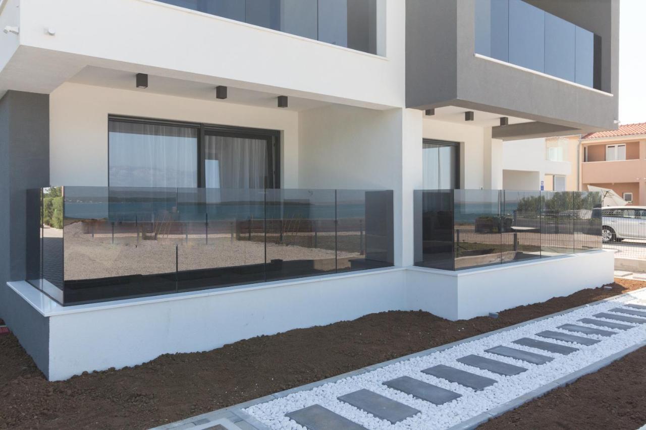 Luxury Beachfront Villa Crystal Aenona - By Ta Leut Agency Nin Bagian luar foto