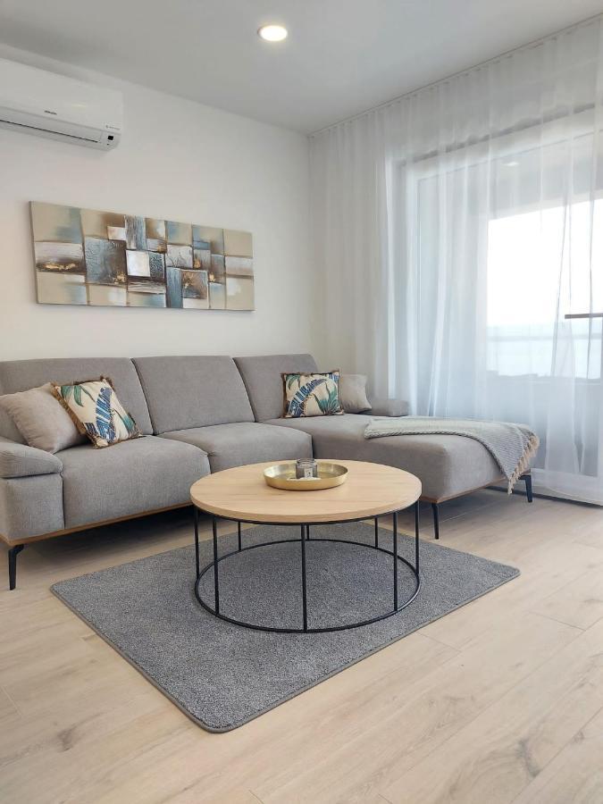 Luxury Beachfront Villa Crystal Aenona - By Ta Leut Agency Nin Bagian luar foto
