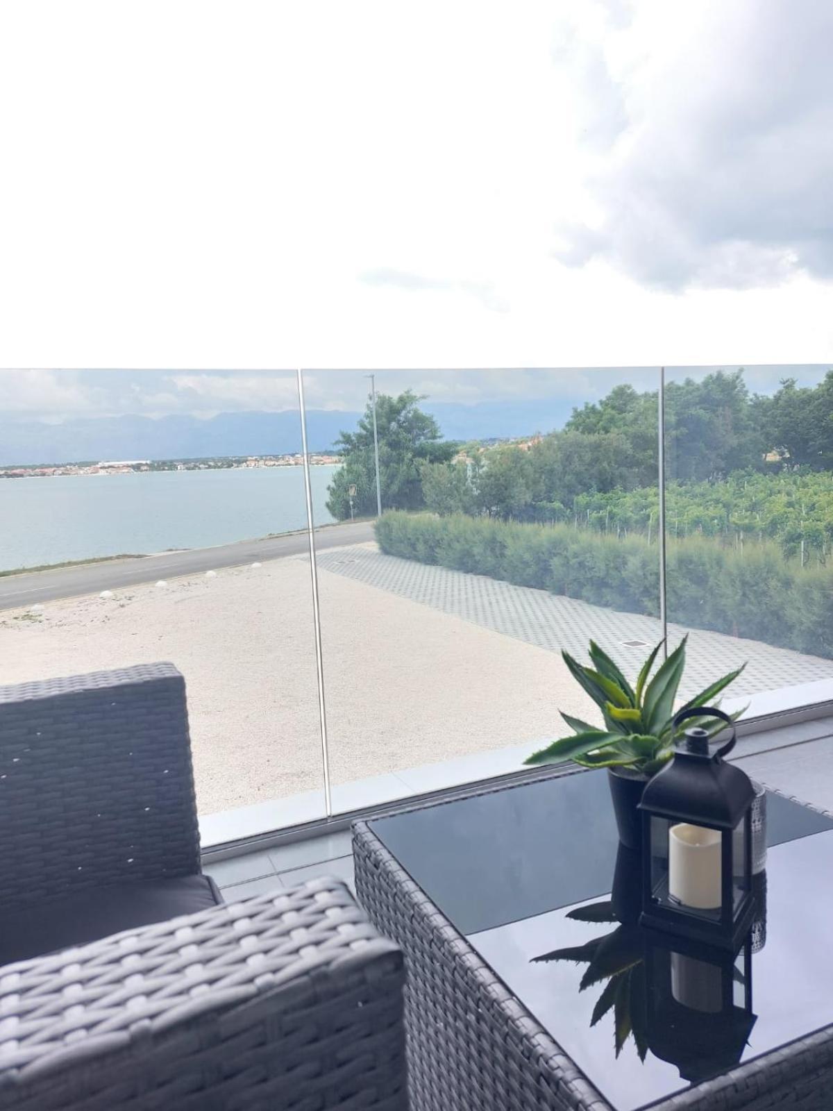 Luxury Beachfront Villa Crystal Aenona - By Ta Leut Agency Nin Bagian luar foto